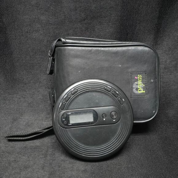 CD Projects Portable Walkman Travel Carrying Case 24 Slots & ONN CD Player - Picture 1 of 11
